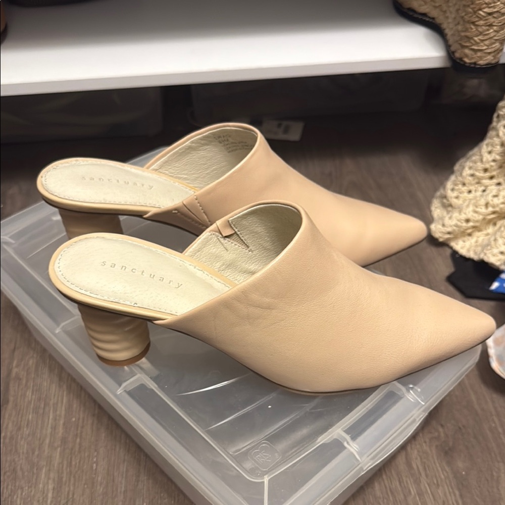 Sanctuary Tan Mules Effortless Style
